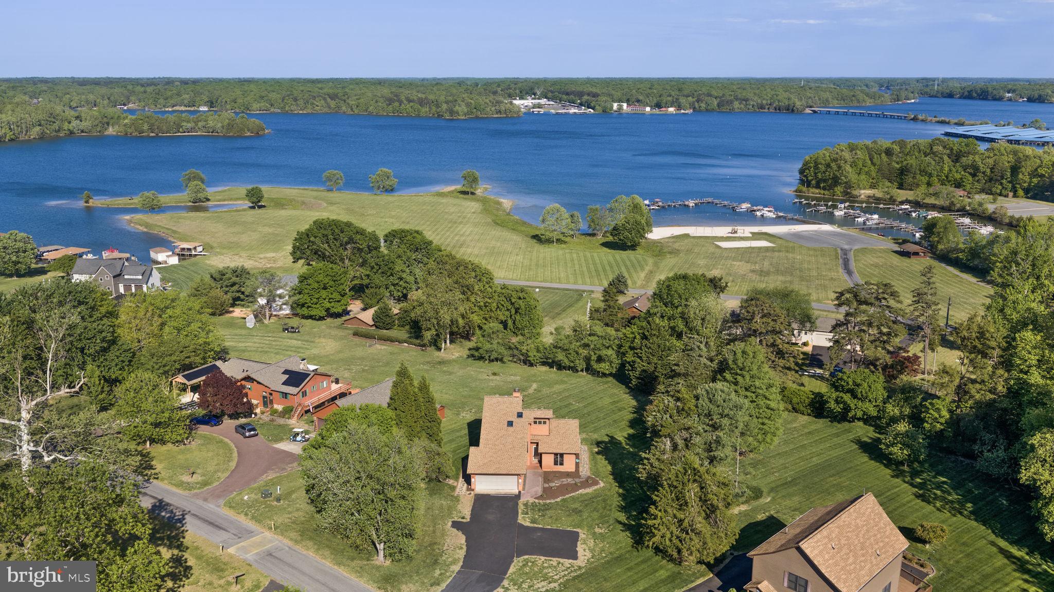 WINDWOOD COVES - Residential