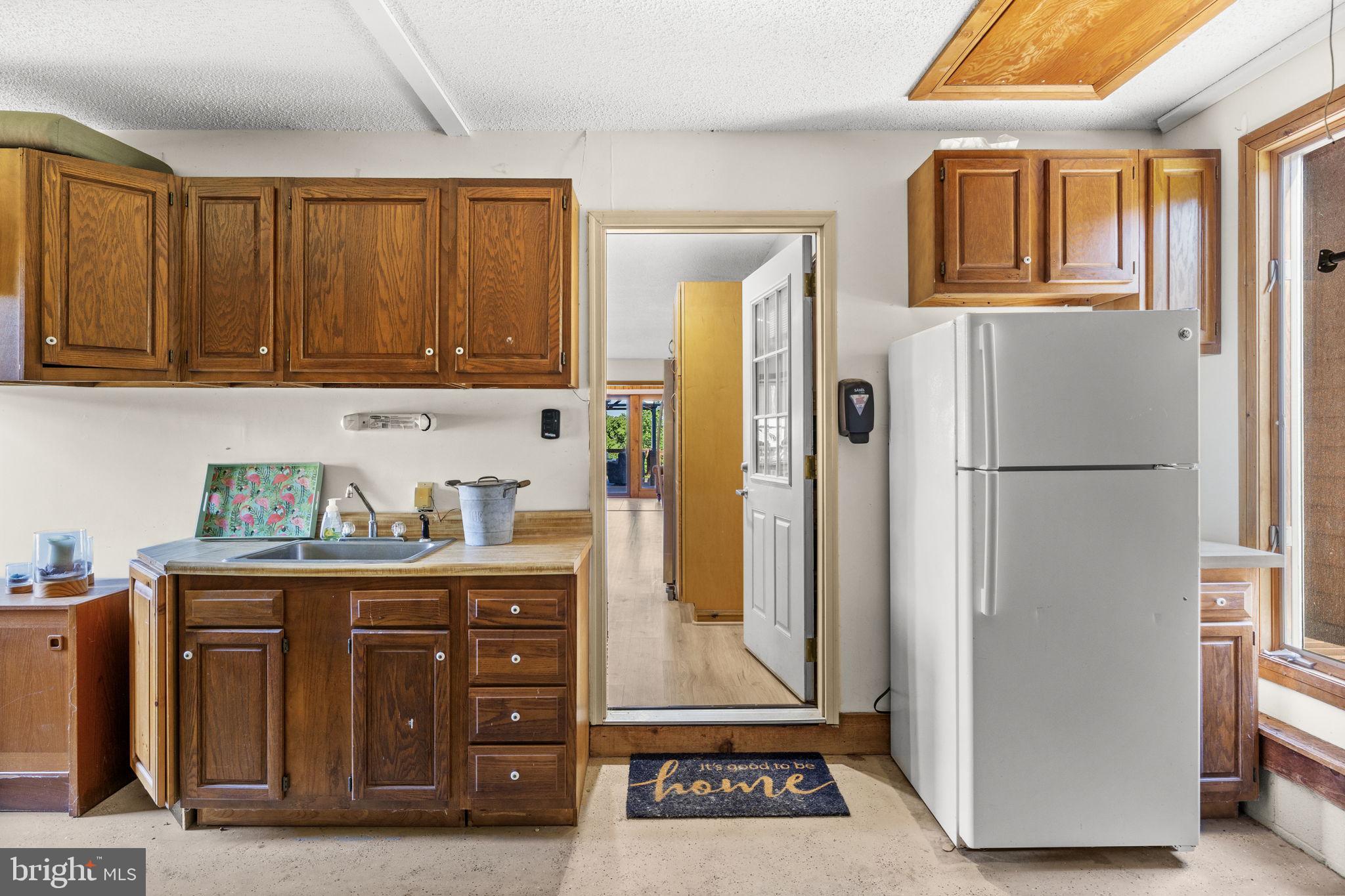 WINDWOOD COVES - Residential