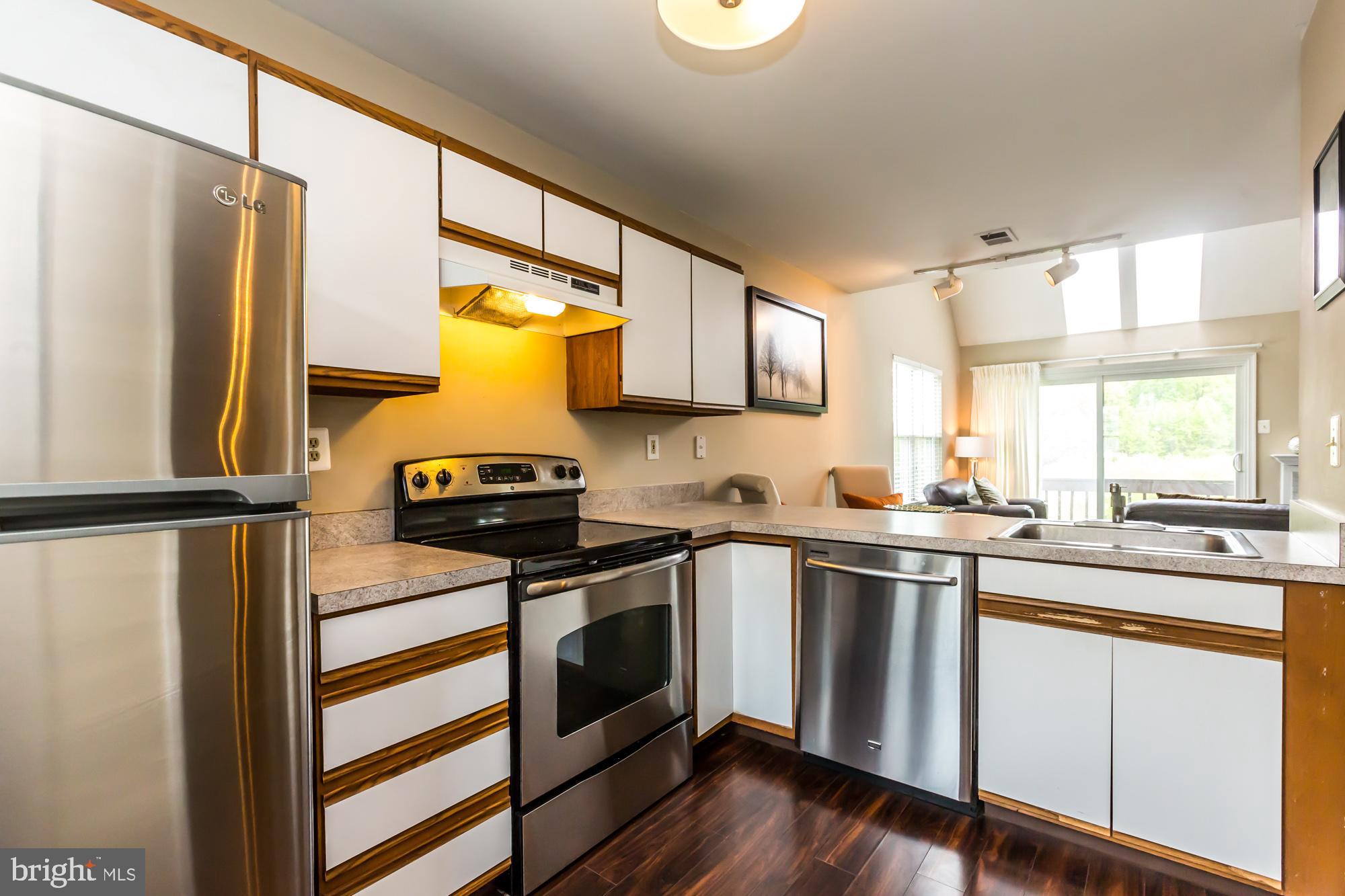 BALLINAHINCH - Residential