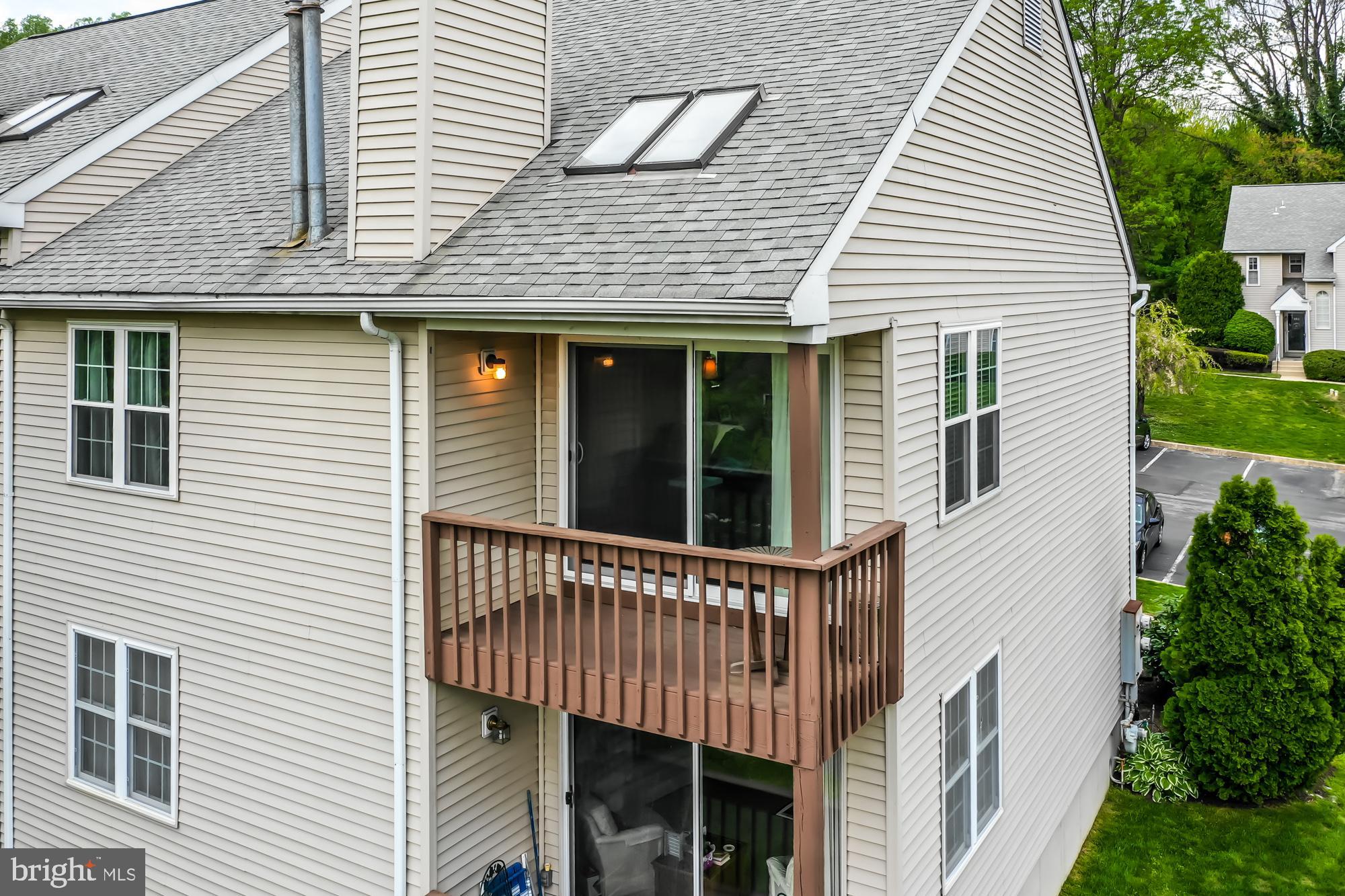 BALLINAHINCH - Residential