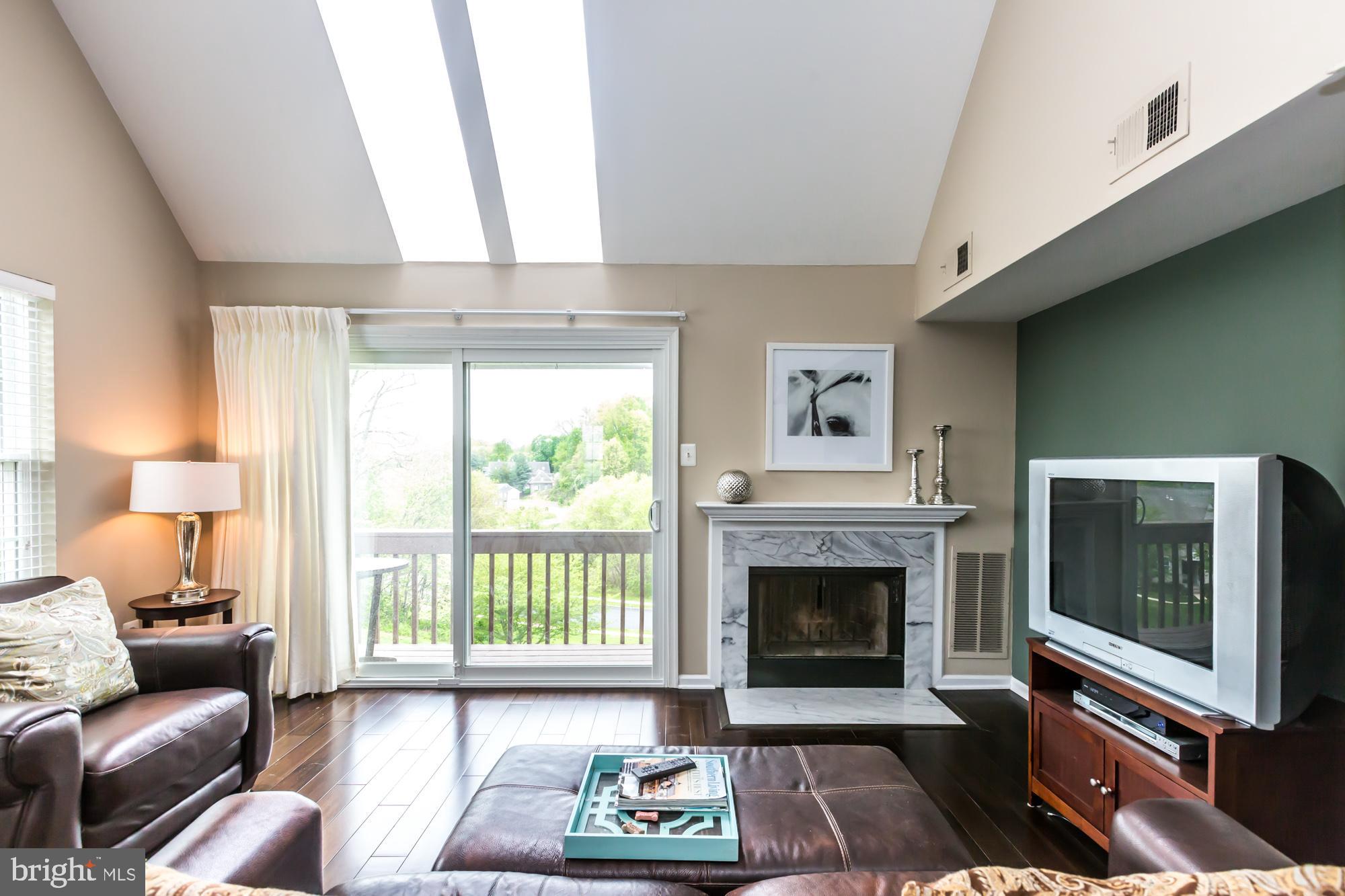 BALLINAHINCH - Residential