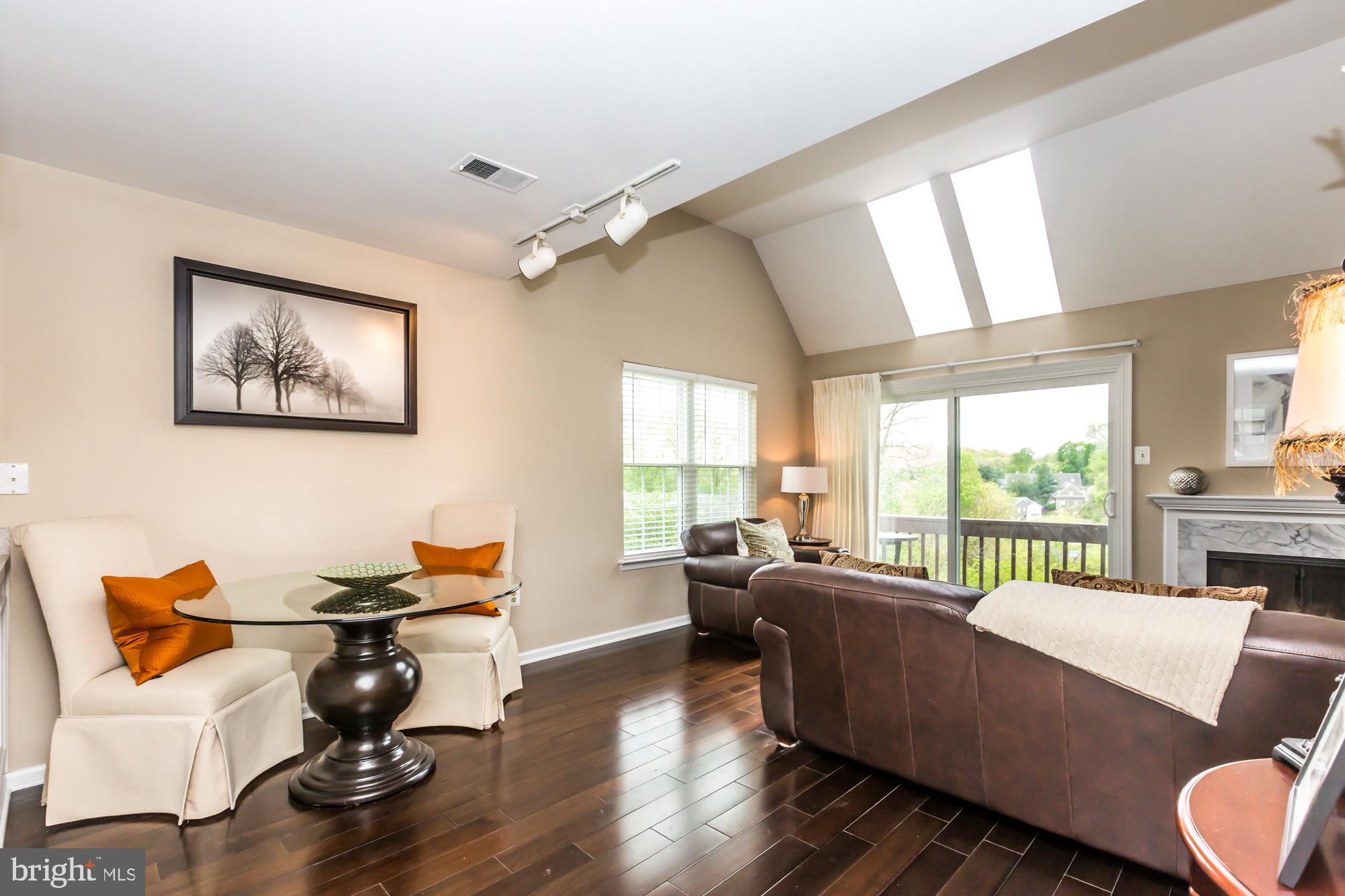 BALLINAHINCH - Residential