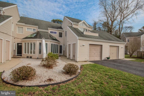 Condo For Sale - 11610 Masters Lane #115<br/> BERLIN, MD 21811