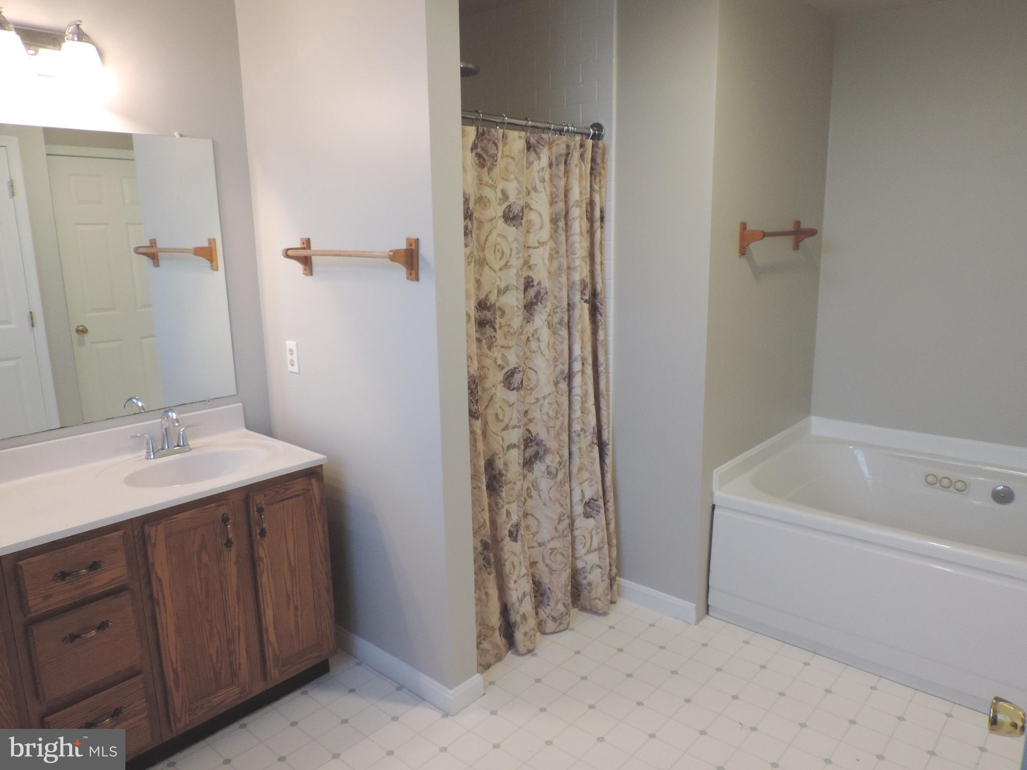 BAY VIEW ESTATES - Residential