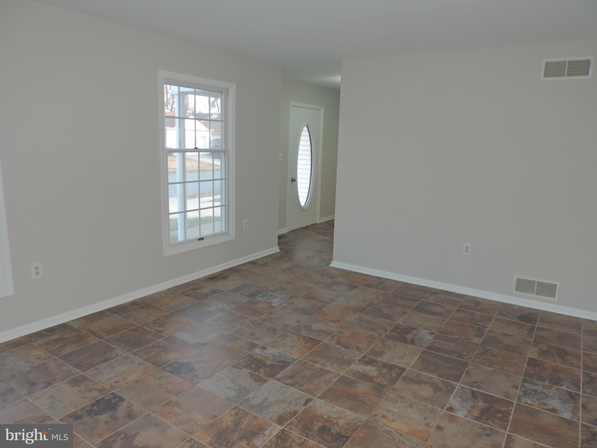 106 HUTCHINS COURT