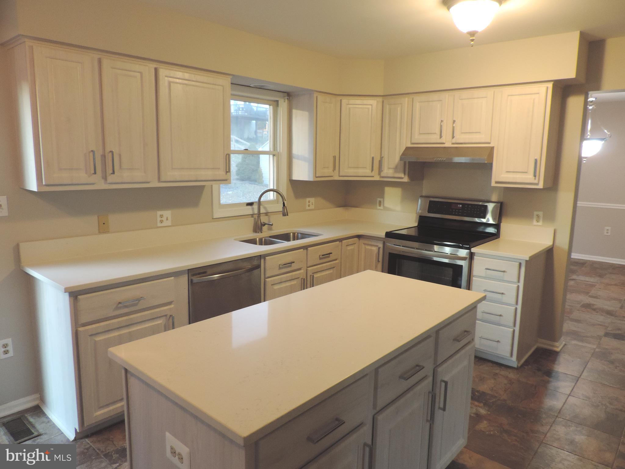 BAY VIEW ESTATES - Residential