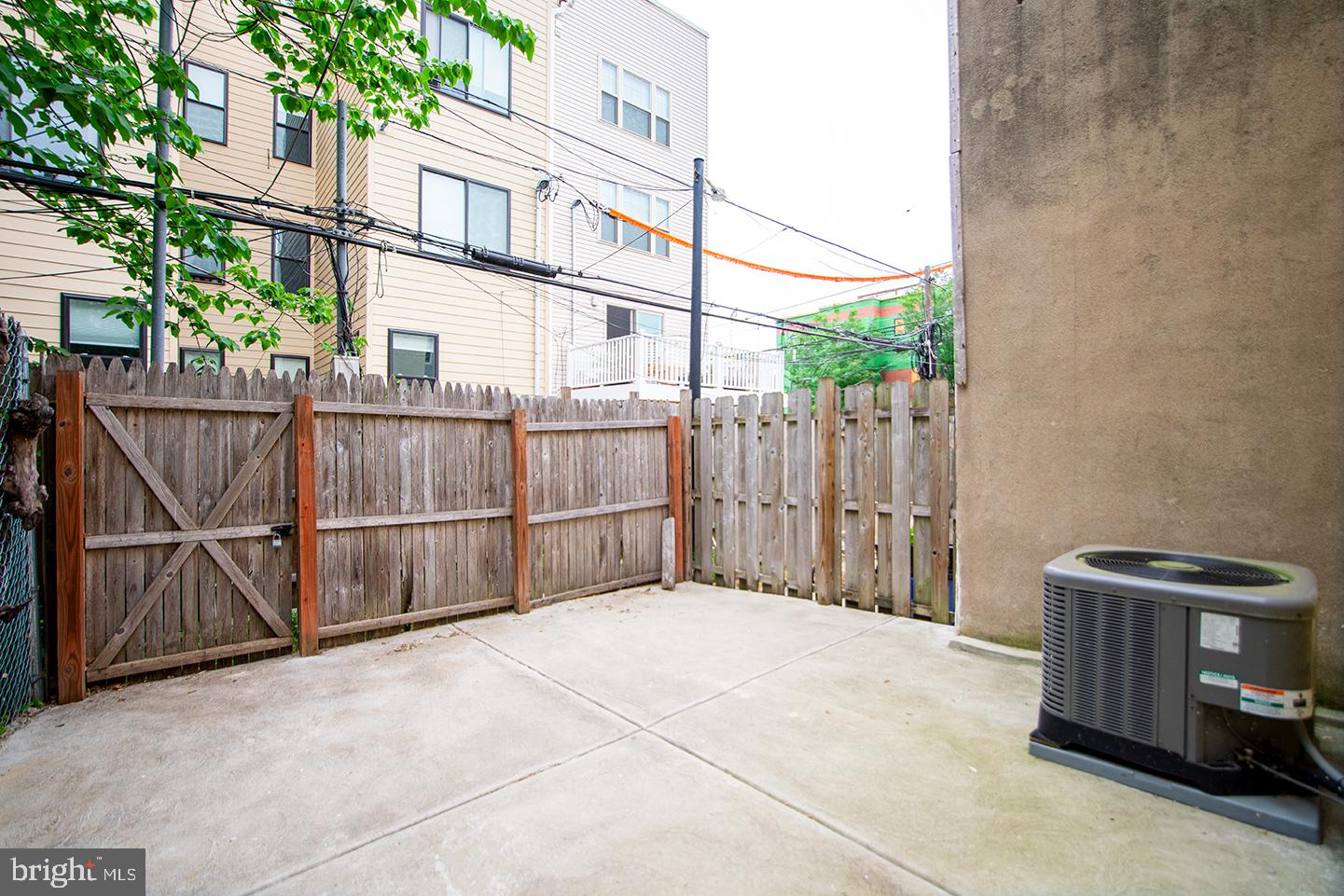 GRADUATE HOSPITAL - Residential Lease