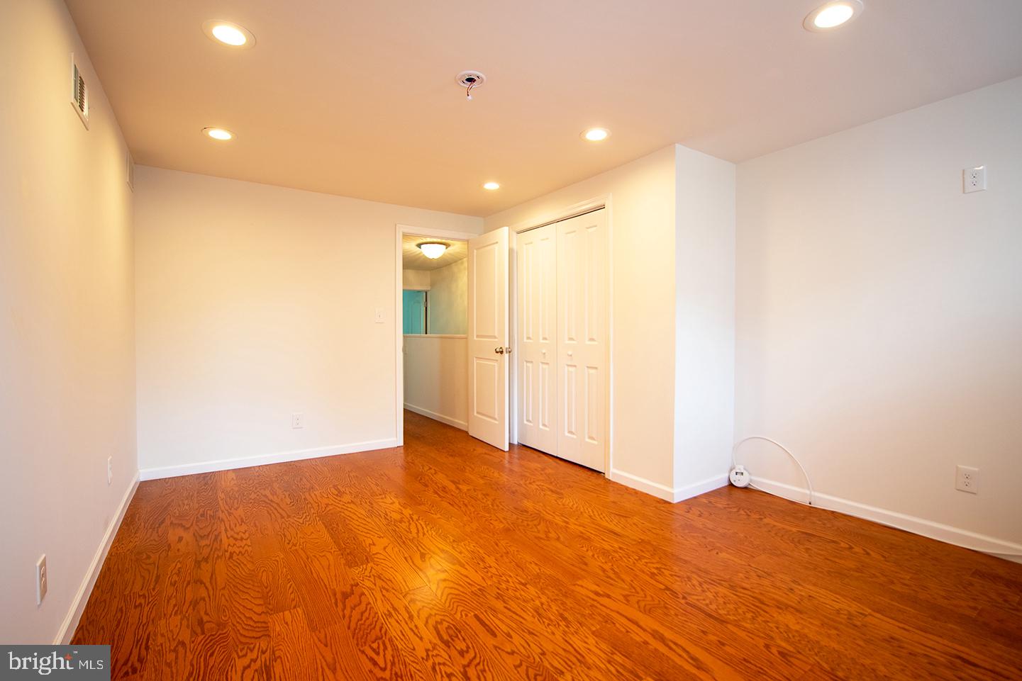 GRADUATE HOSPITAL - Residential Lease