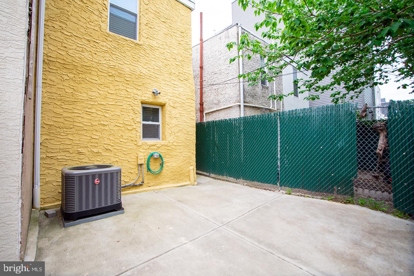 GRADUATE HOSPITAL - Residential Lease