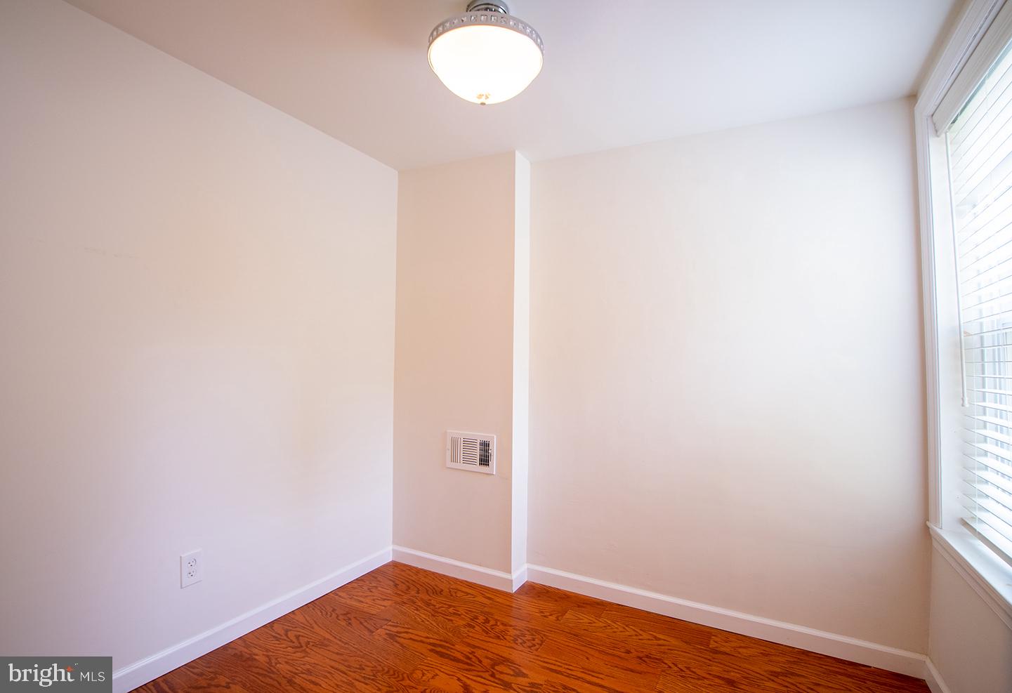 GRADUATE HOSPITAL - Residential Lease