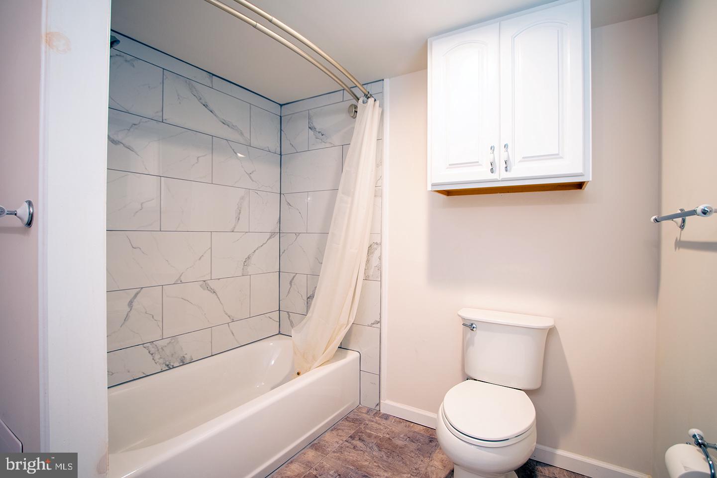 GRADUATE HOSPITAL - Residential Lease