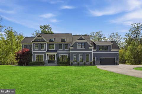 Photo of 40957 Waxwing Drive, LEESBURG, VA 20175 (MLS # VALO2133146)