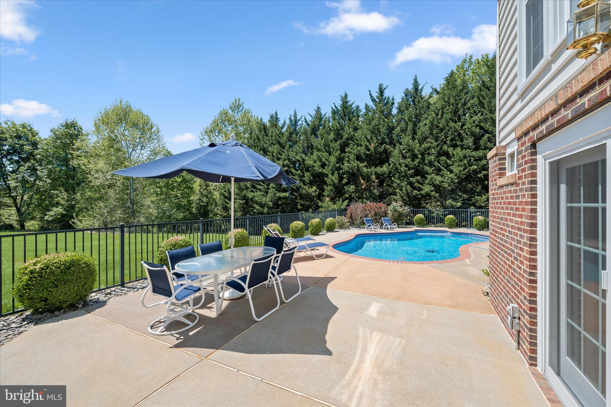 BRANTWOOD - Residential