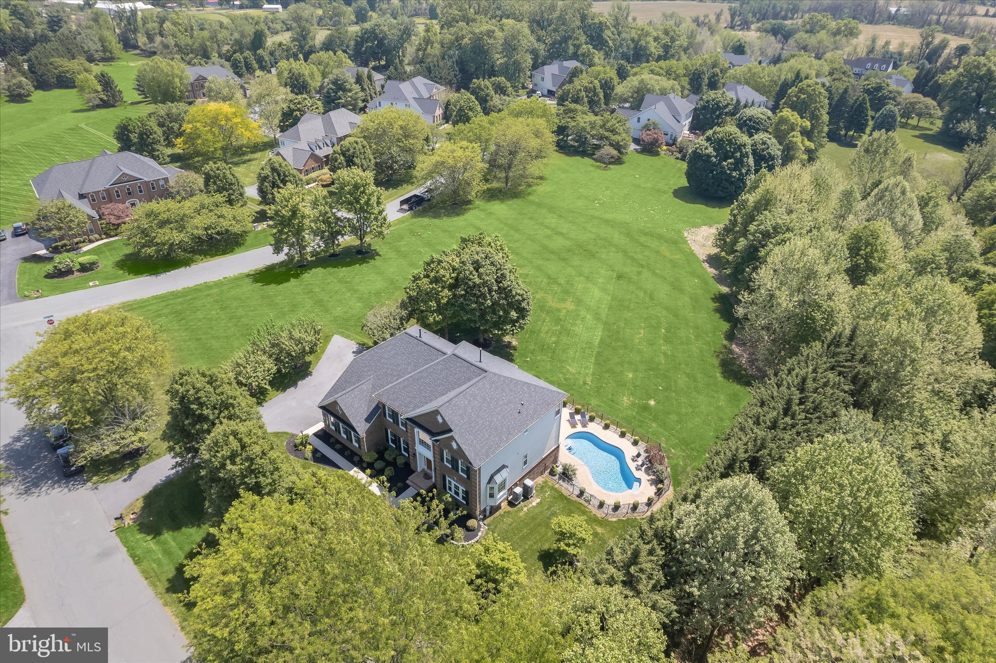 BRANTWOOD - Residential