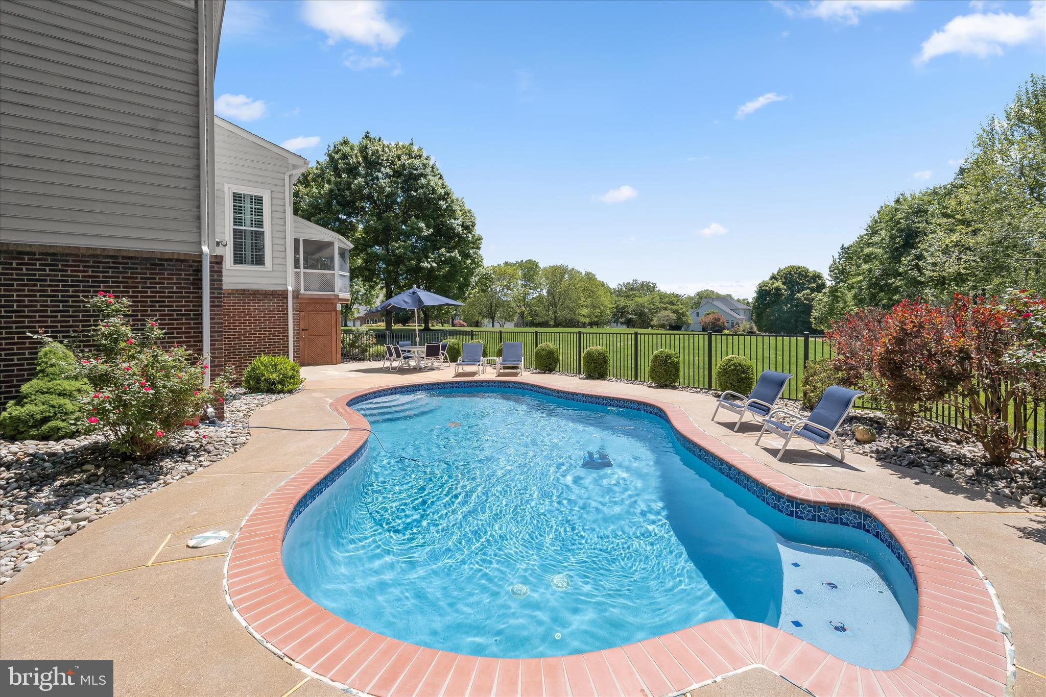 BRANTWOOD - Residential