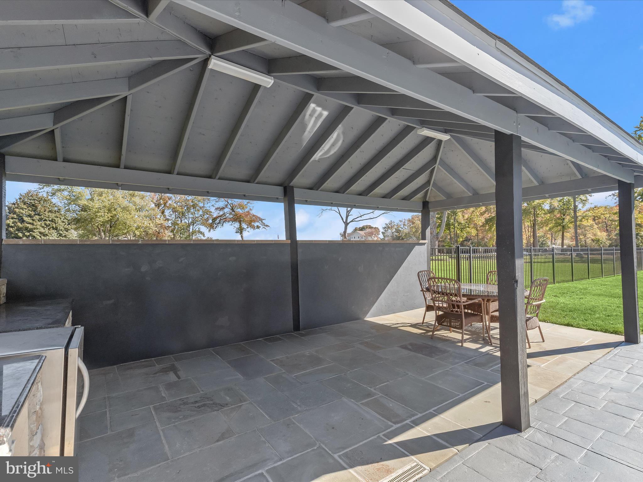 BOWLEYS QUARTERS - Residential