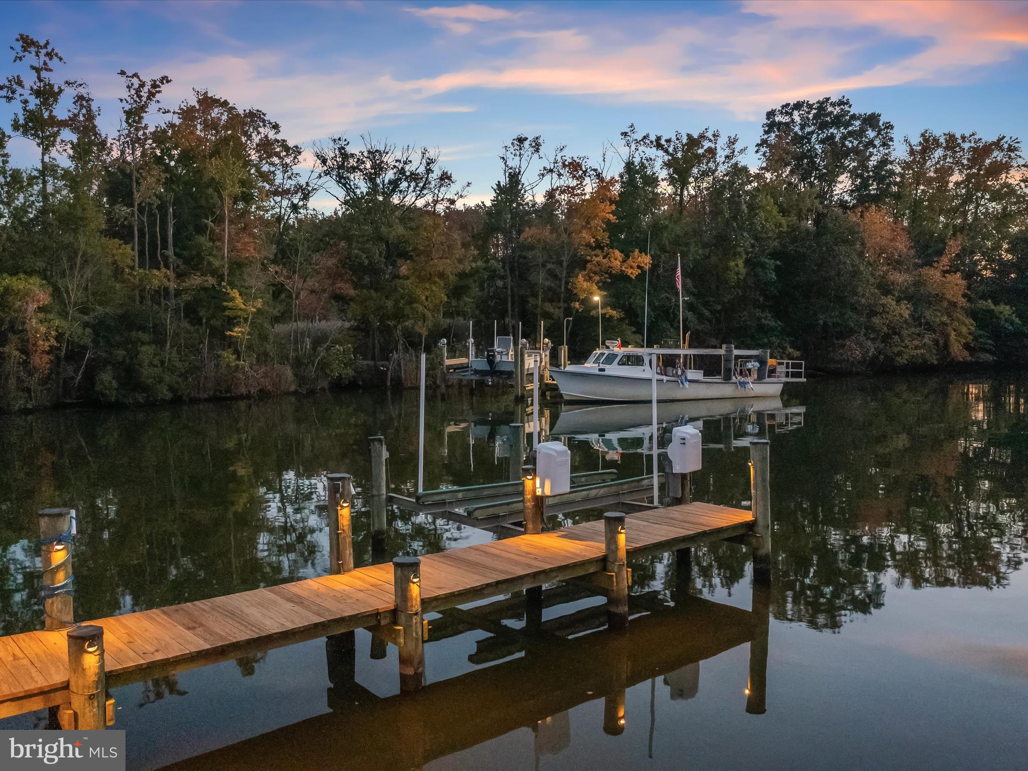 BOWLEYS QUARTERS - Residential