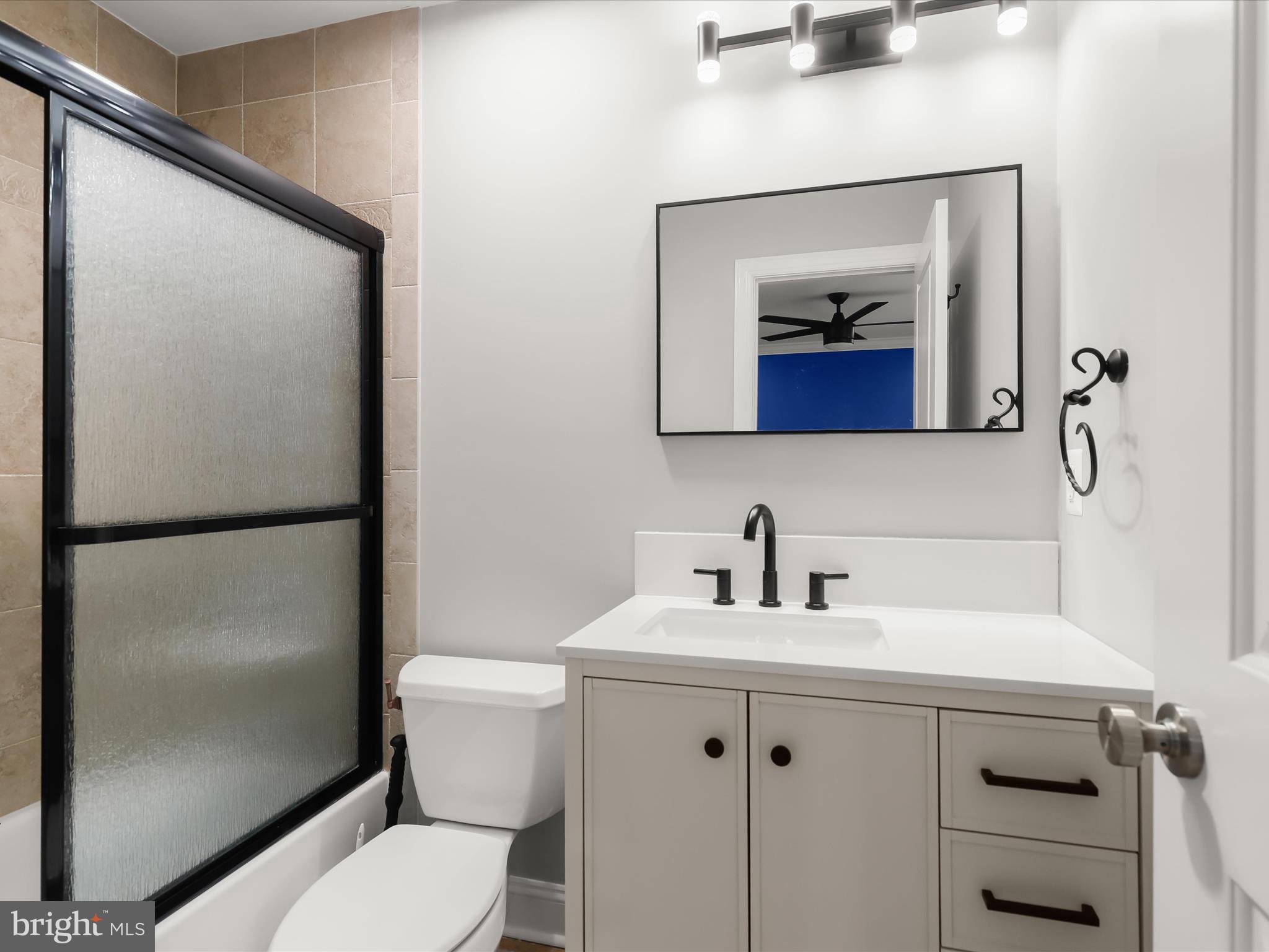 BOWLEYS QUARTERS - Residential