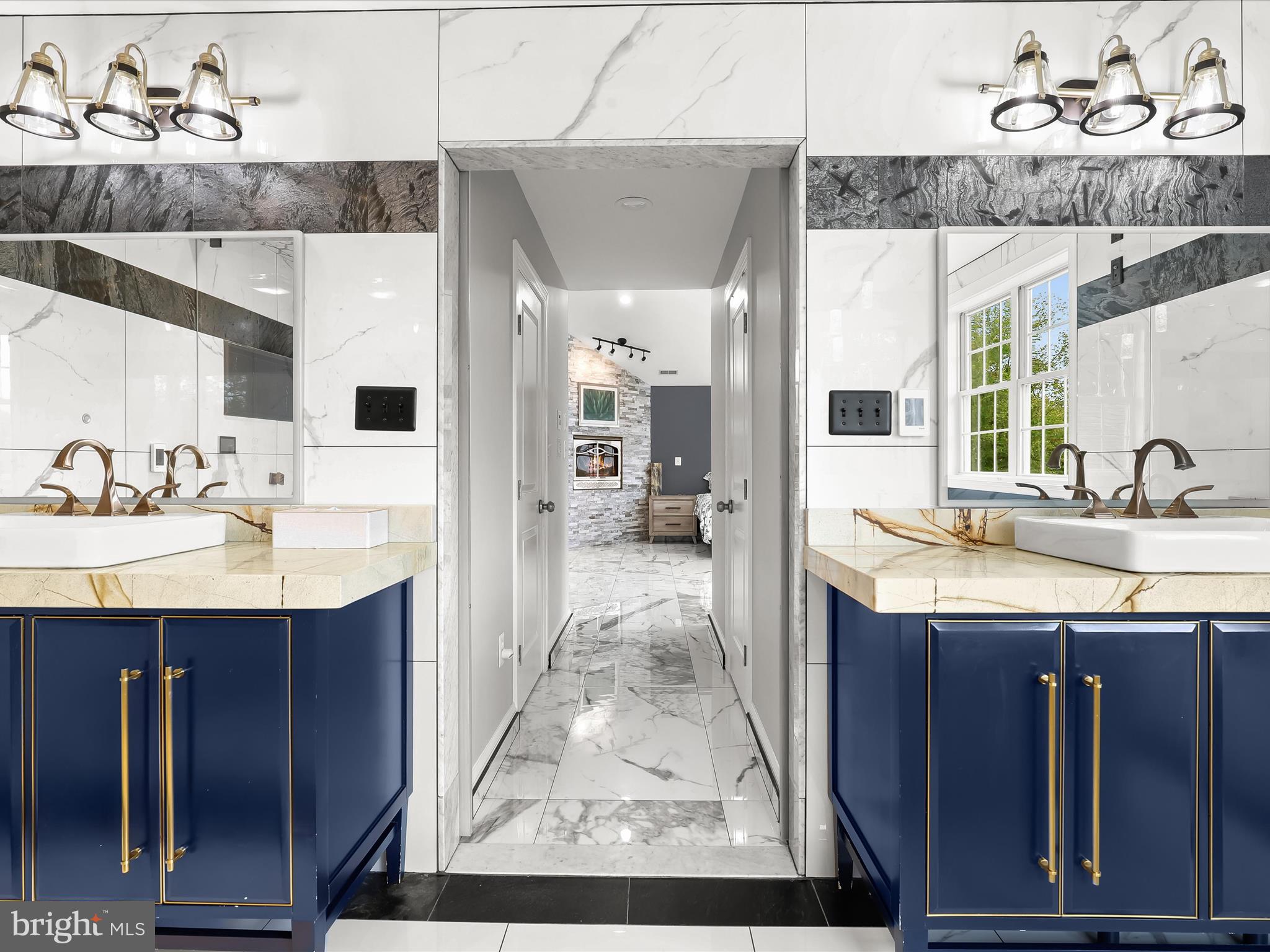 BOWLEYS QUARTERS - Residential