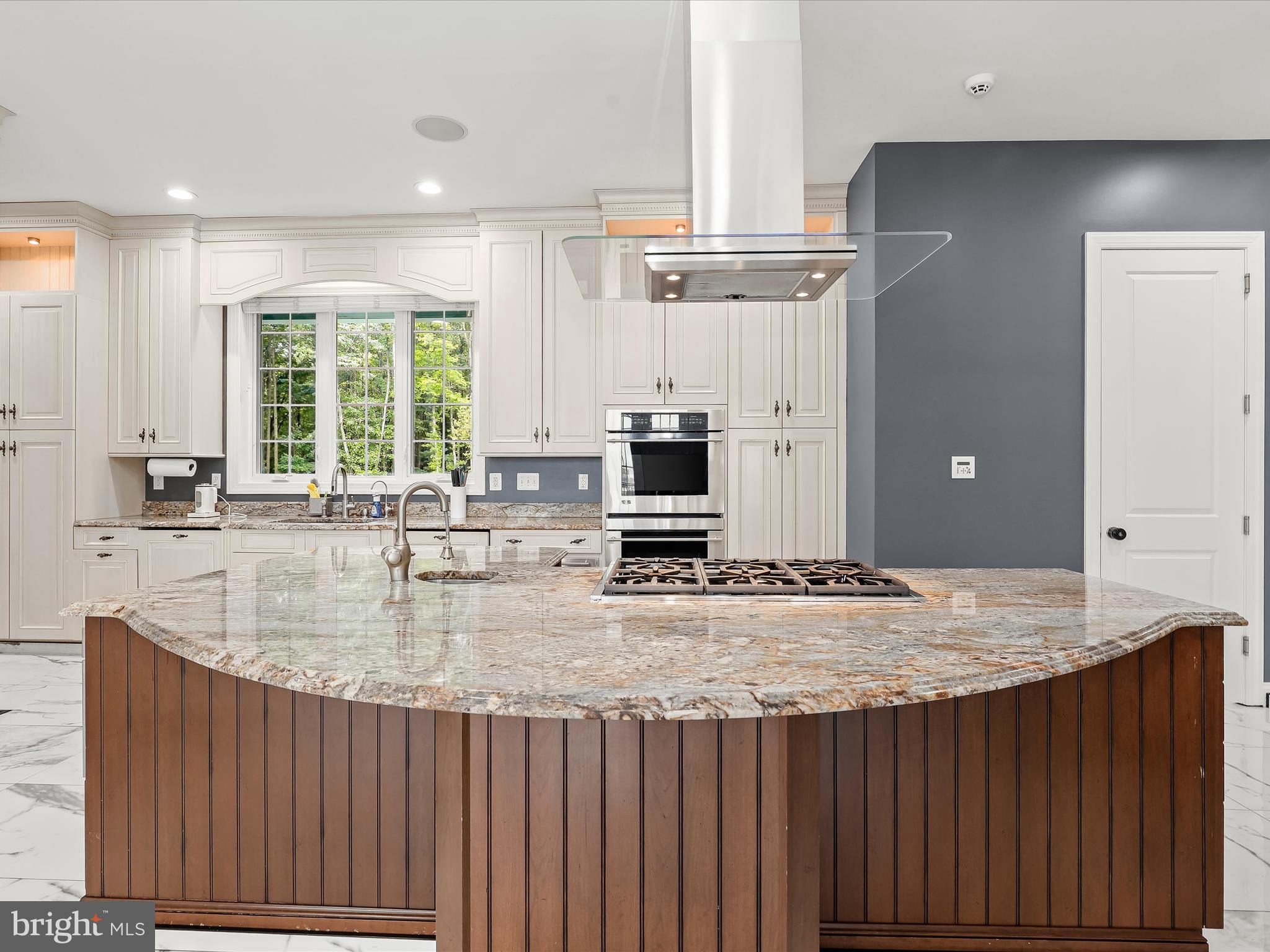 BOWLEYS QUARTERS - Residential