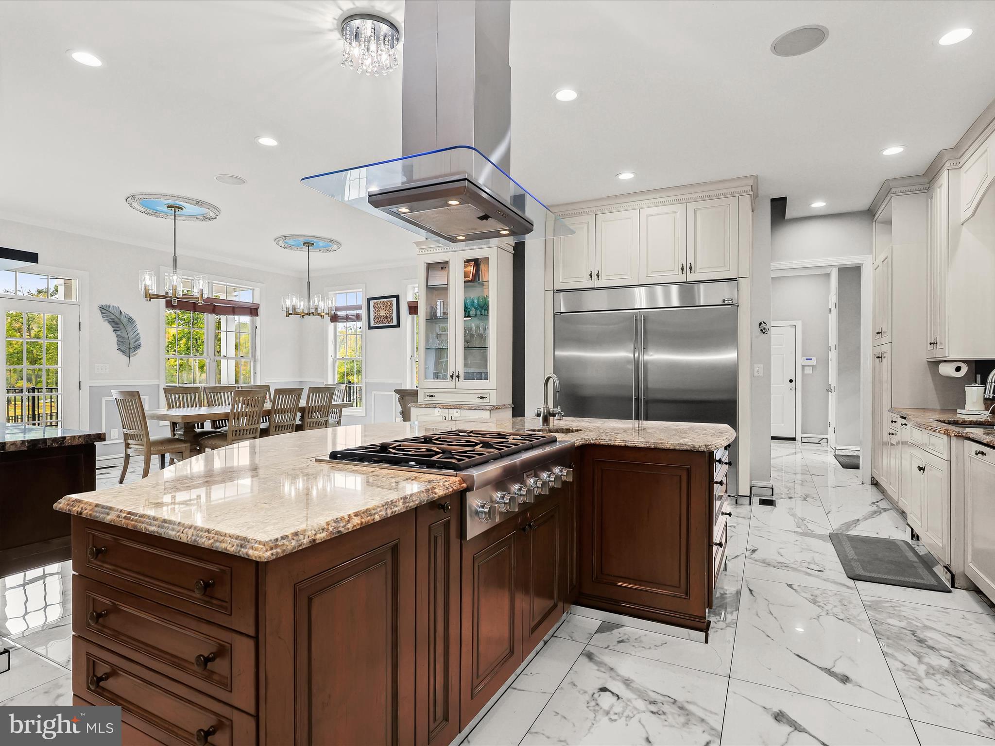 BOWLEYS QUARTERS - Residential