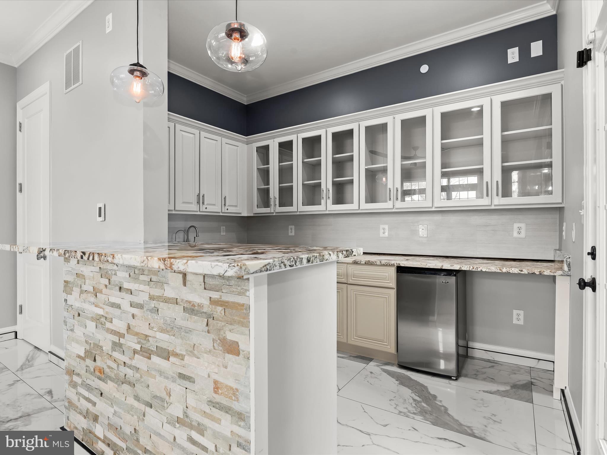 BOWLEYS QUARTERS - Residential