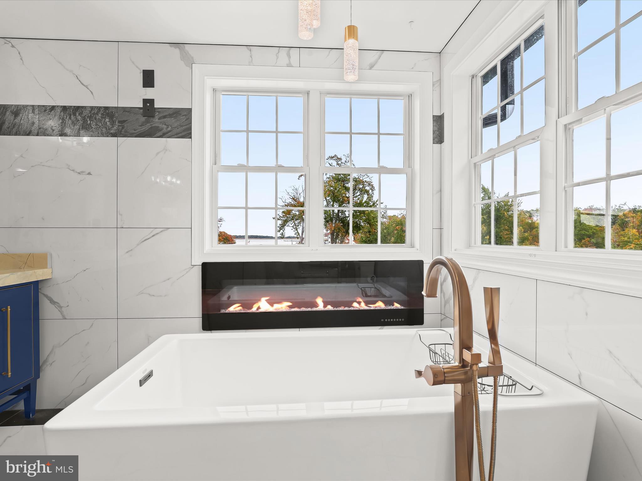 BOWLEYS QUARTERS - Residential