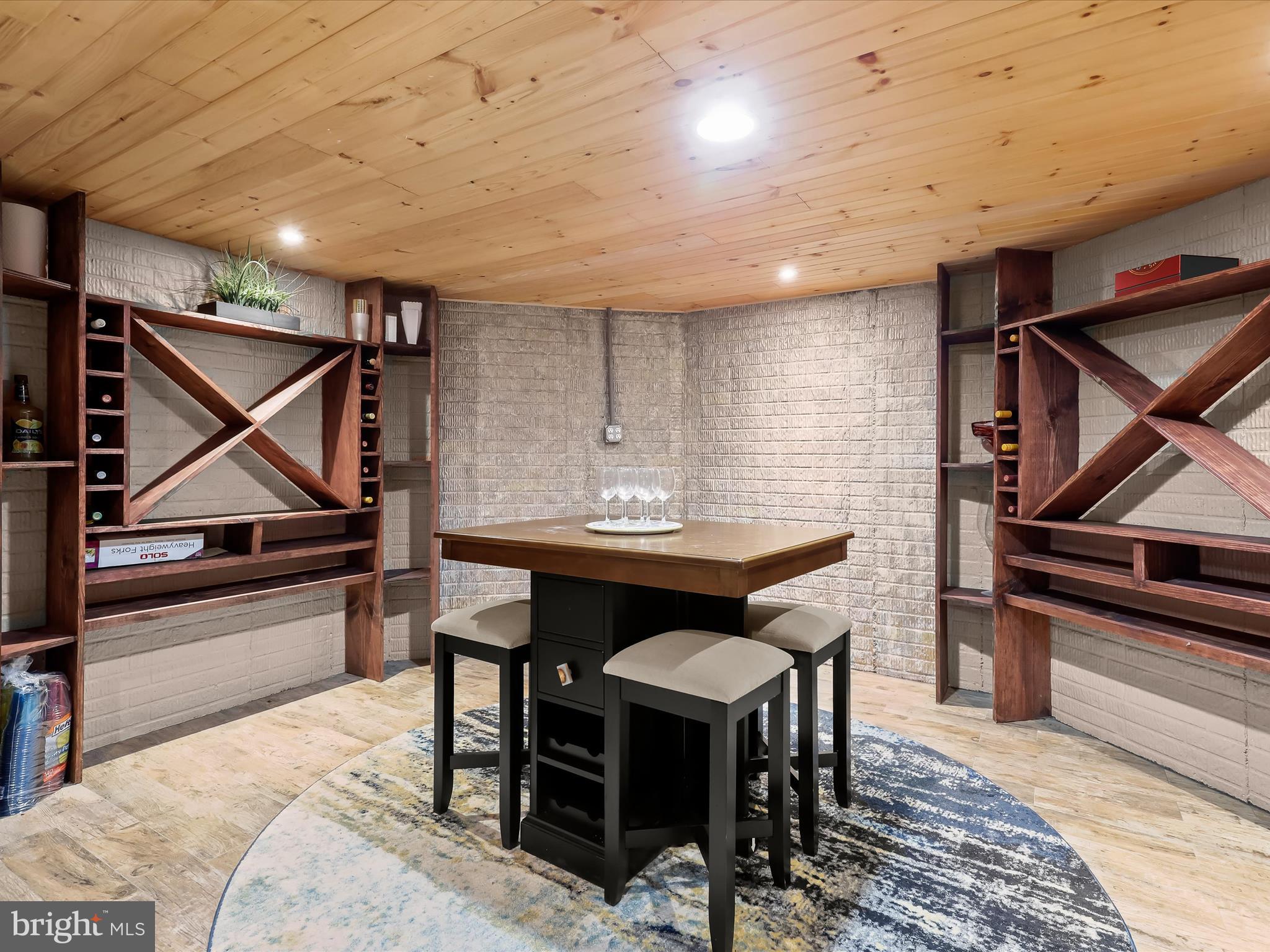 BOWLEYS QUARTERS - Residential