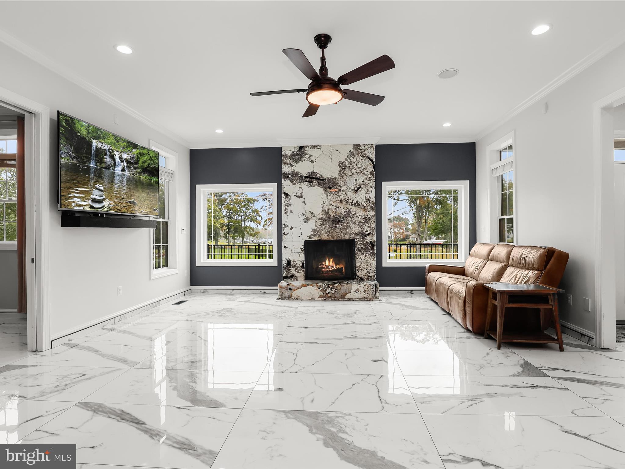 BOWLEYS QUARTERS - Residential