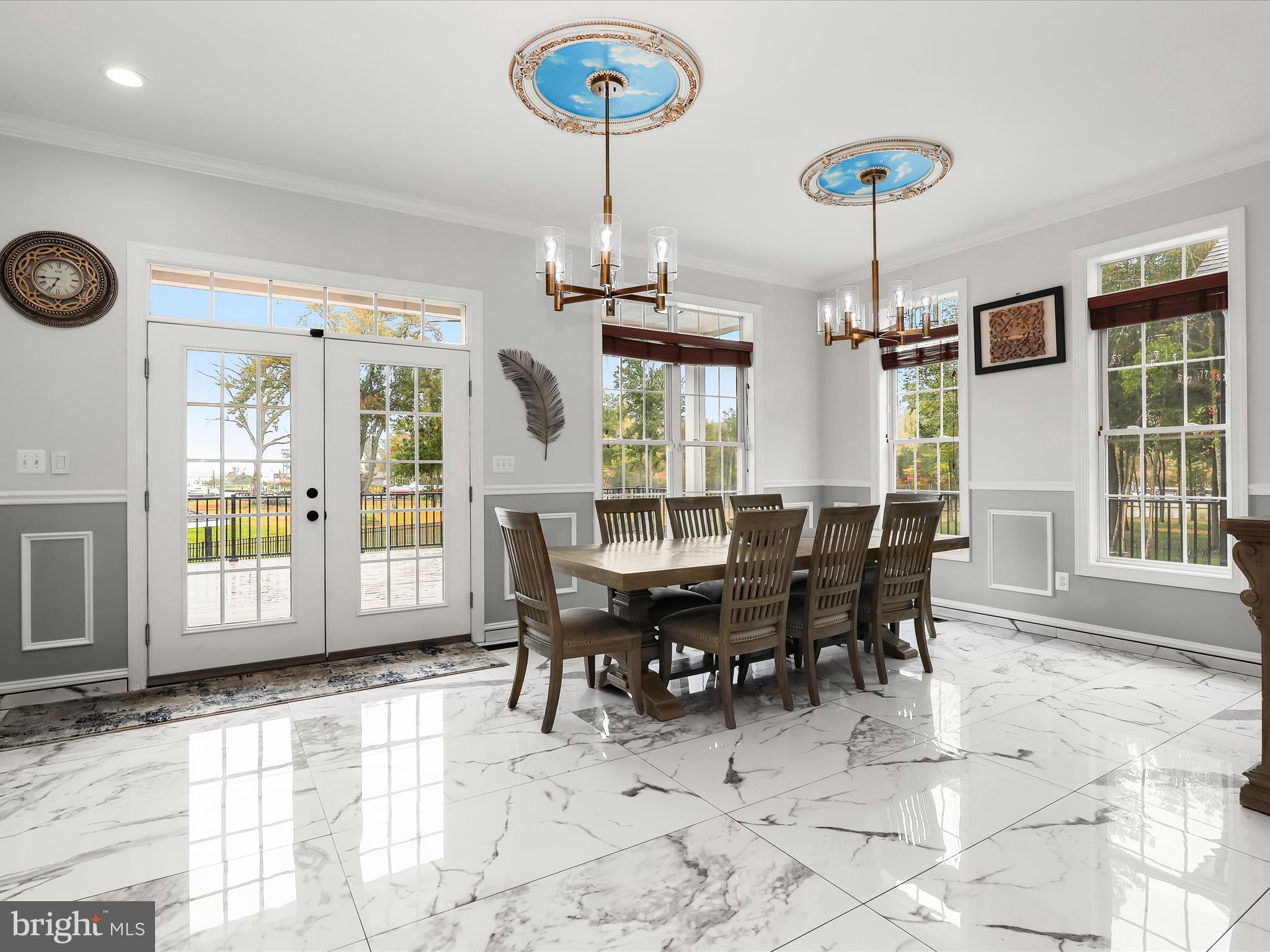 BOWLEYS QUARTERS - Residential