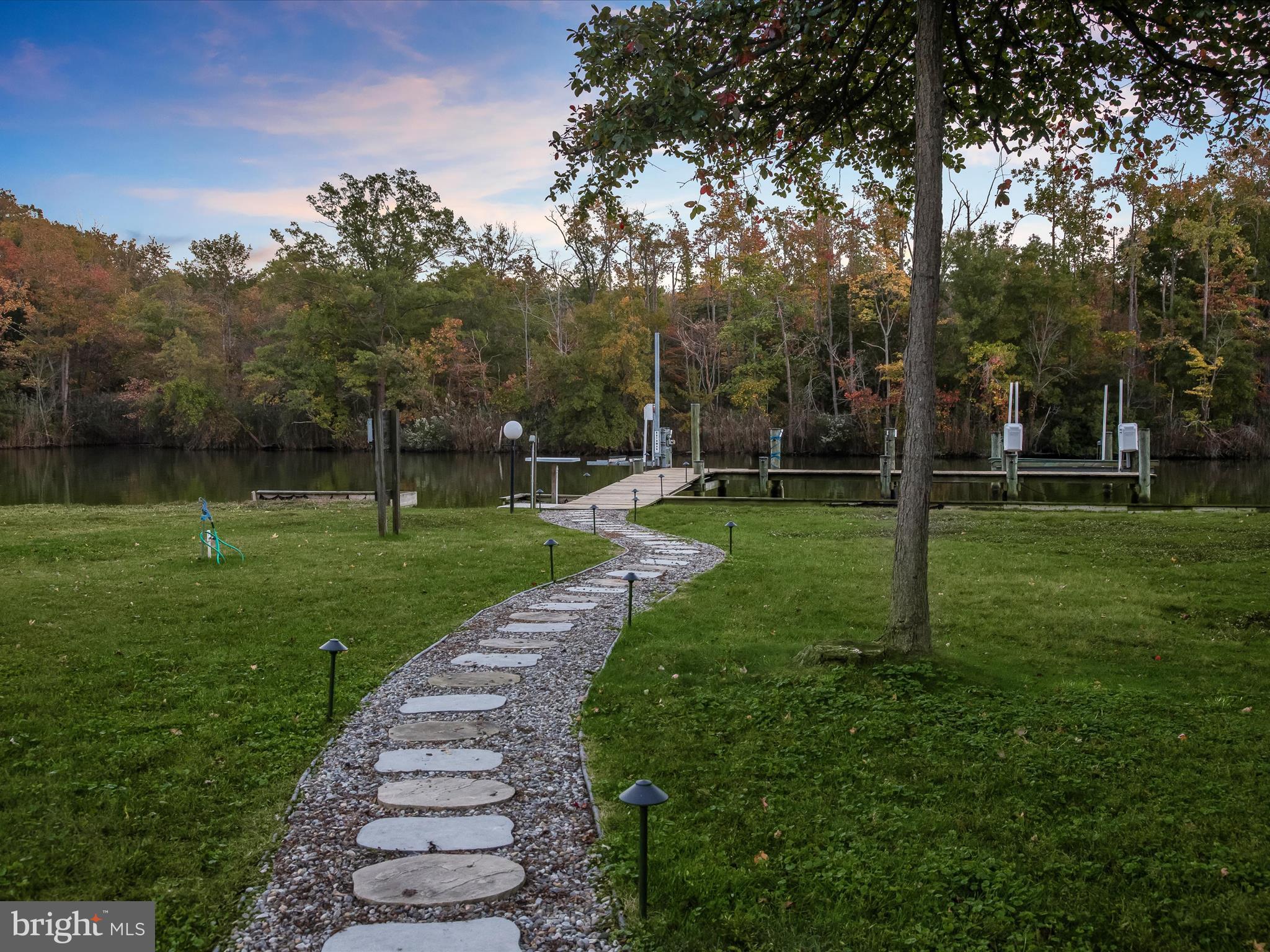 BOWLEYS QUARTERS - Residential