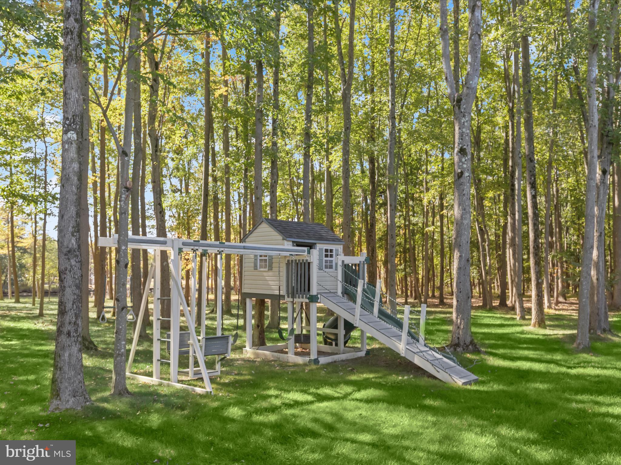 BOWLEYS QUARTERS - Residential