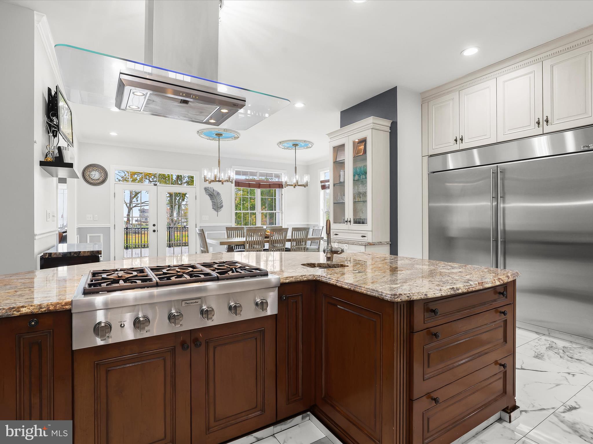 BOWLEYS QUARTERS - Residential