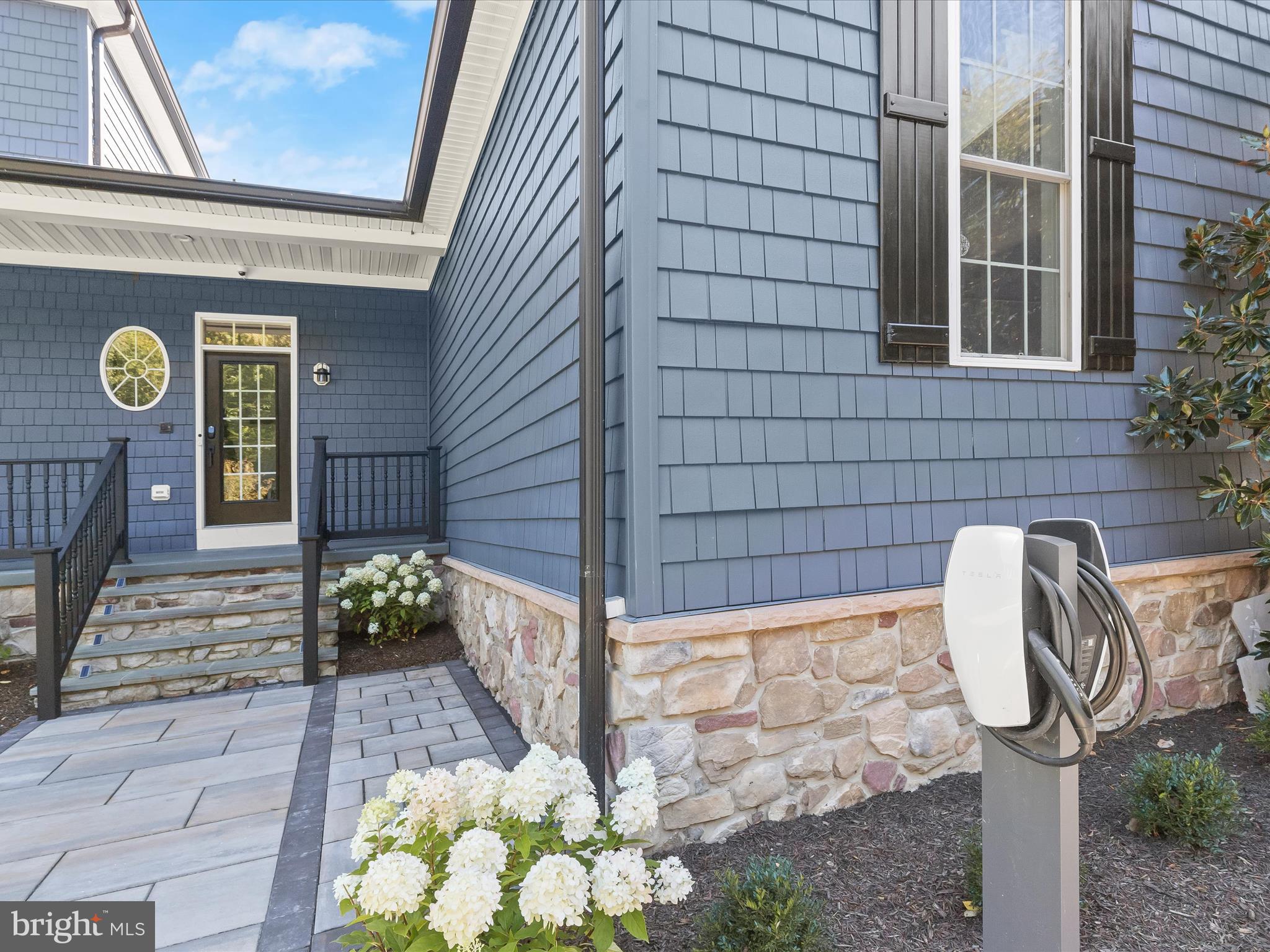 BOWLEYS QUARTERS - Residential