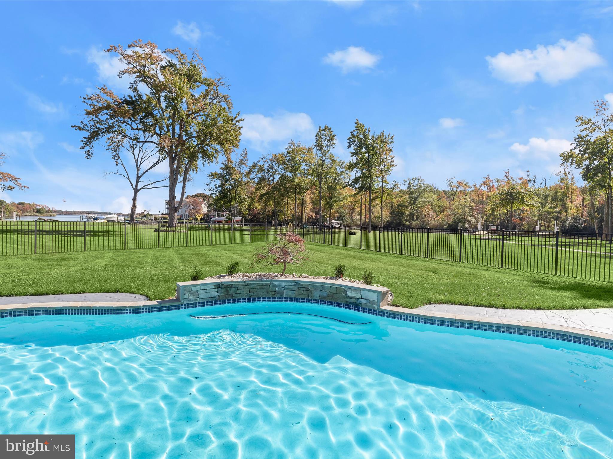 BOWLEYS QUARTERS - Residential