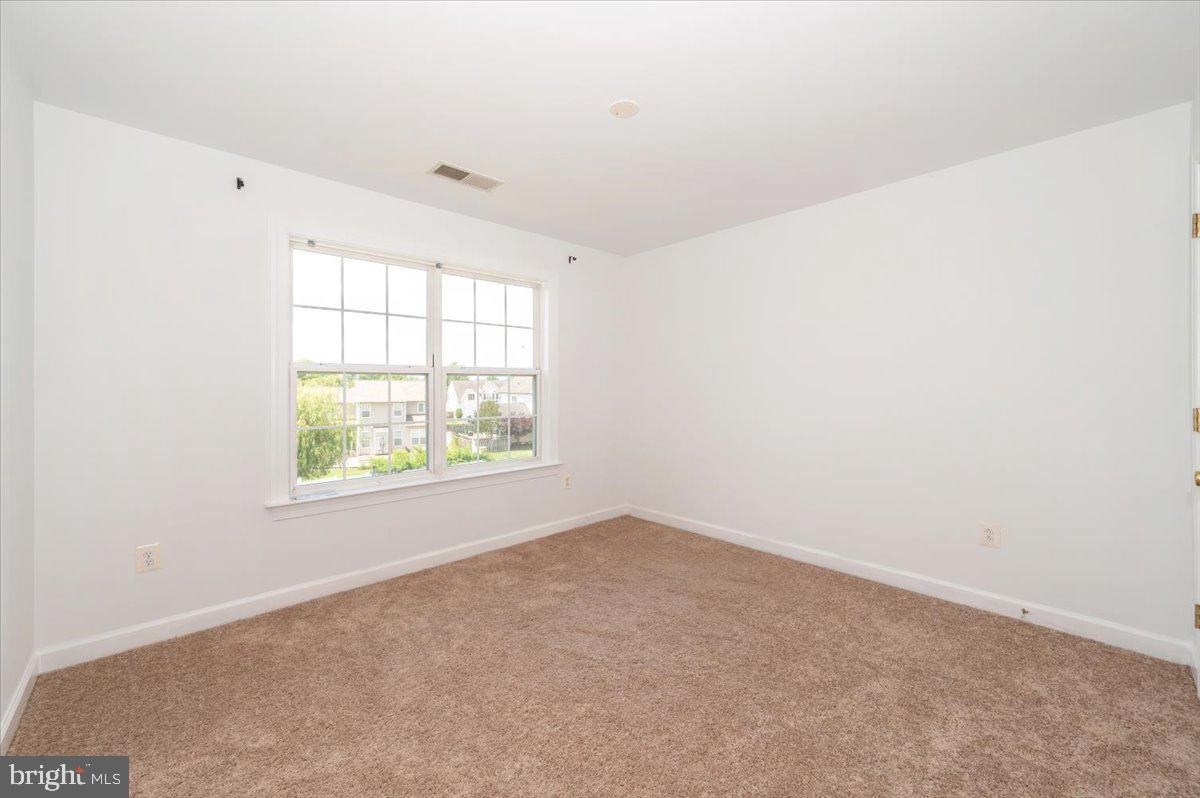 SUN MEADOW - Residential