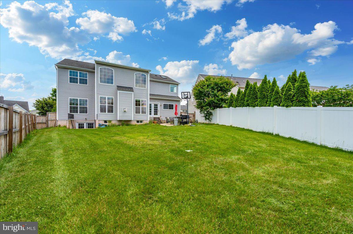 SUN MEADOW - Residential