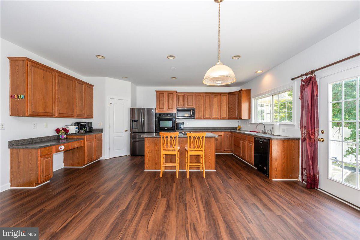 SUN MEADOW - Residential