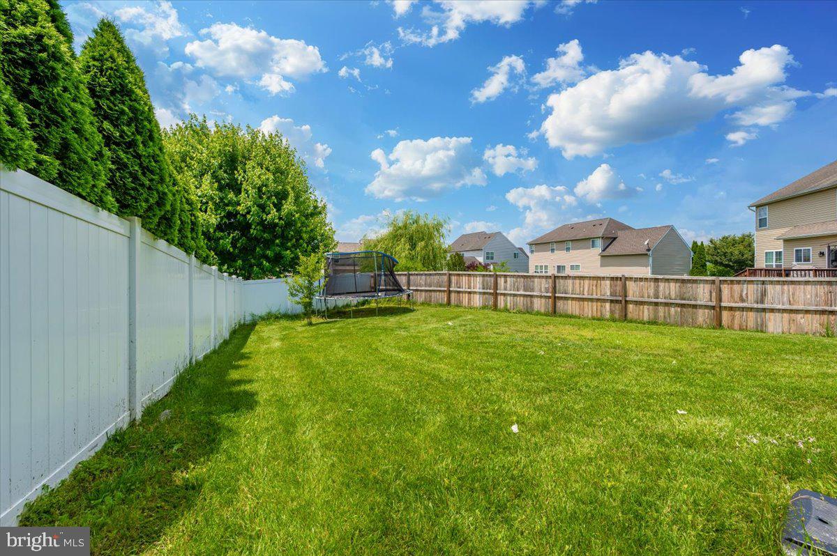 SUN MEADOW - Residential