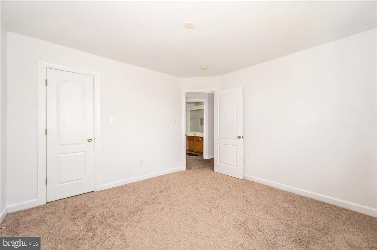 SUN MEADOW - Residential