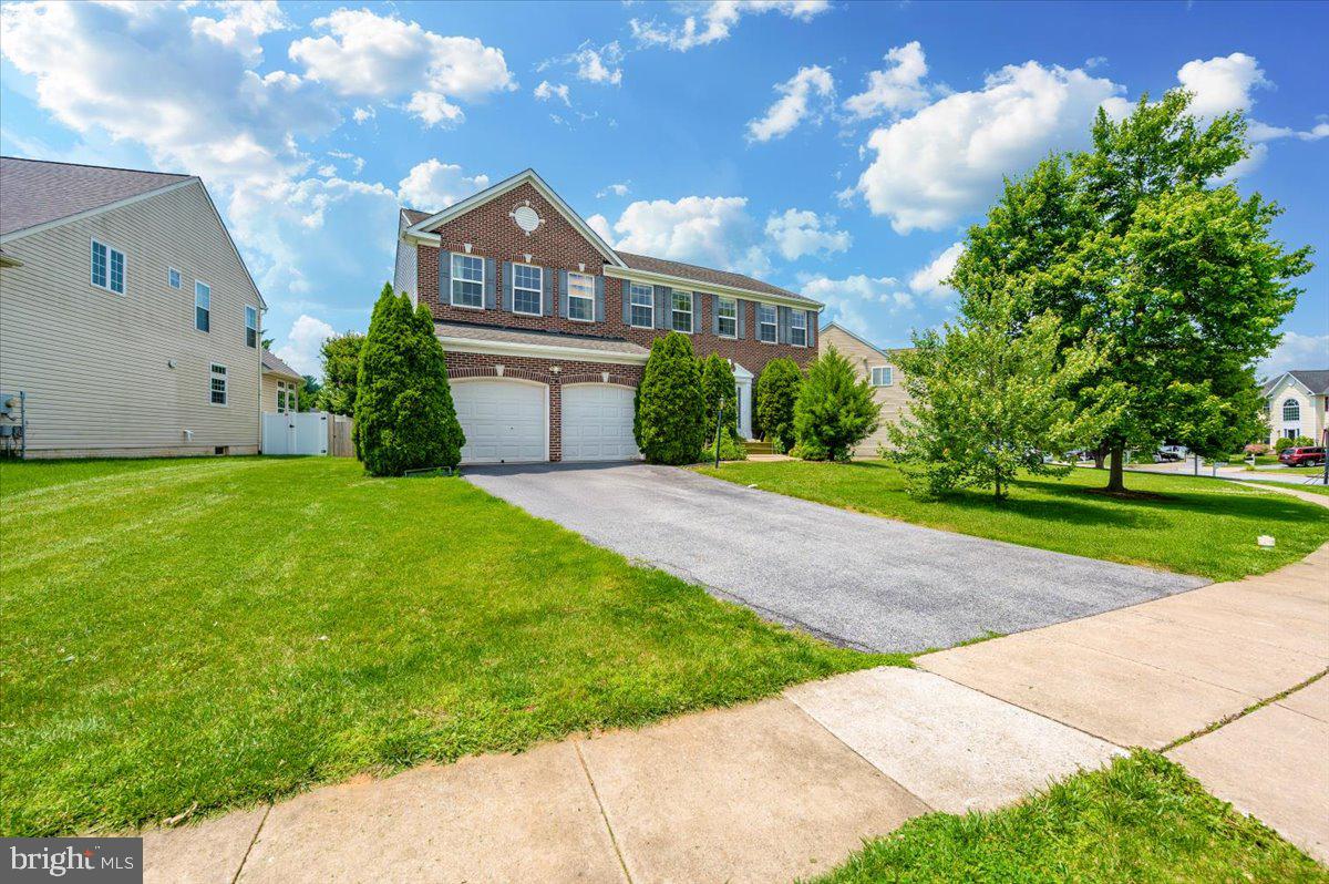 SUN MEADOW - Residential