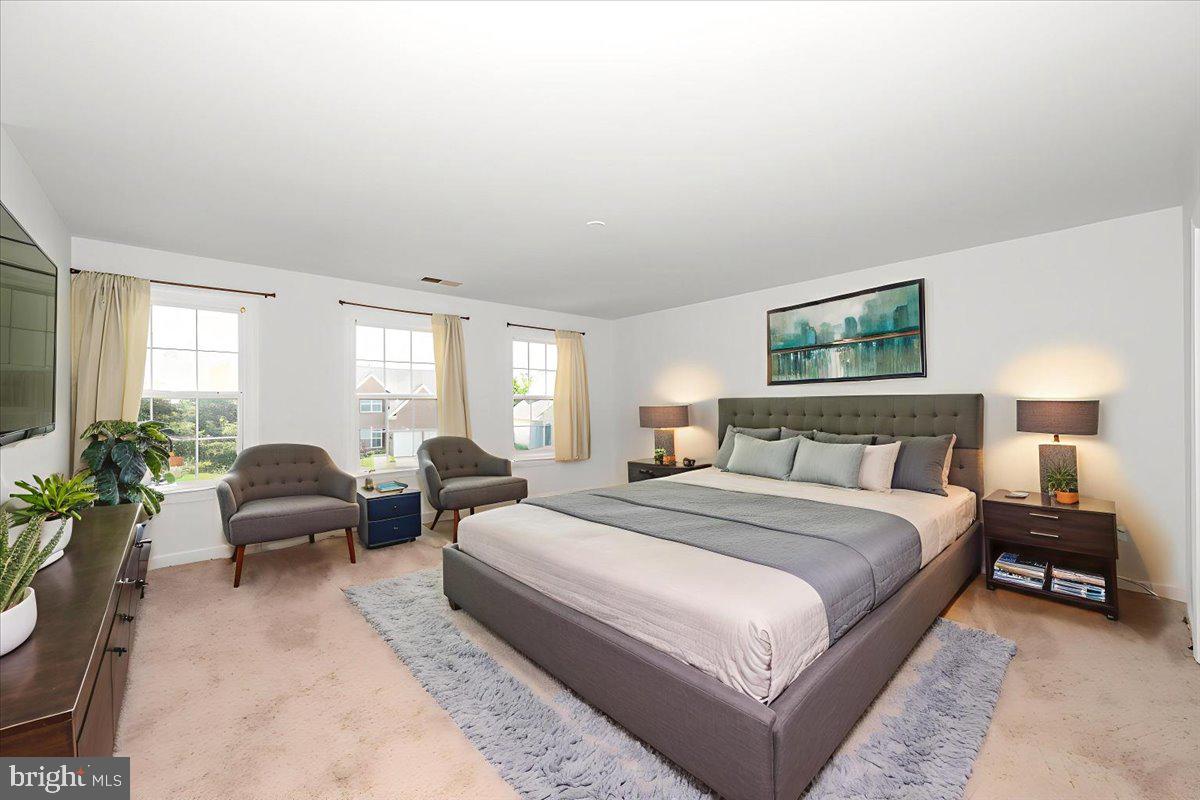 SUN MEADOW - Residential