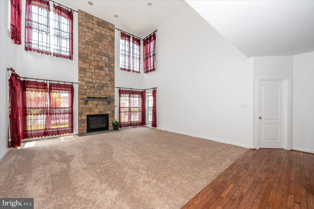 SUN MEADOW - Residential