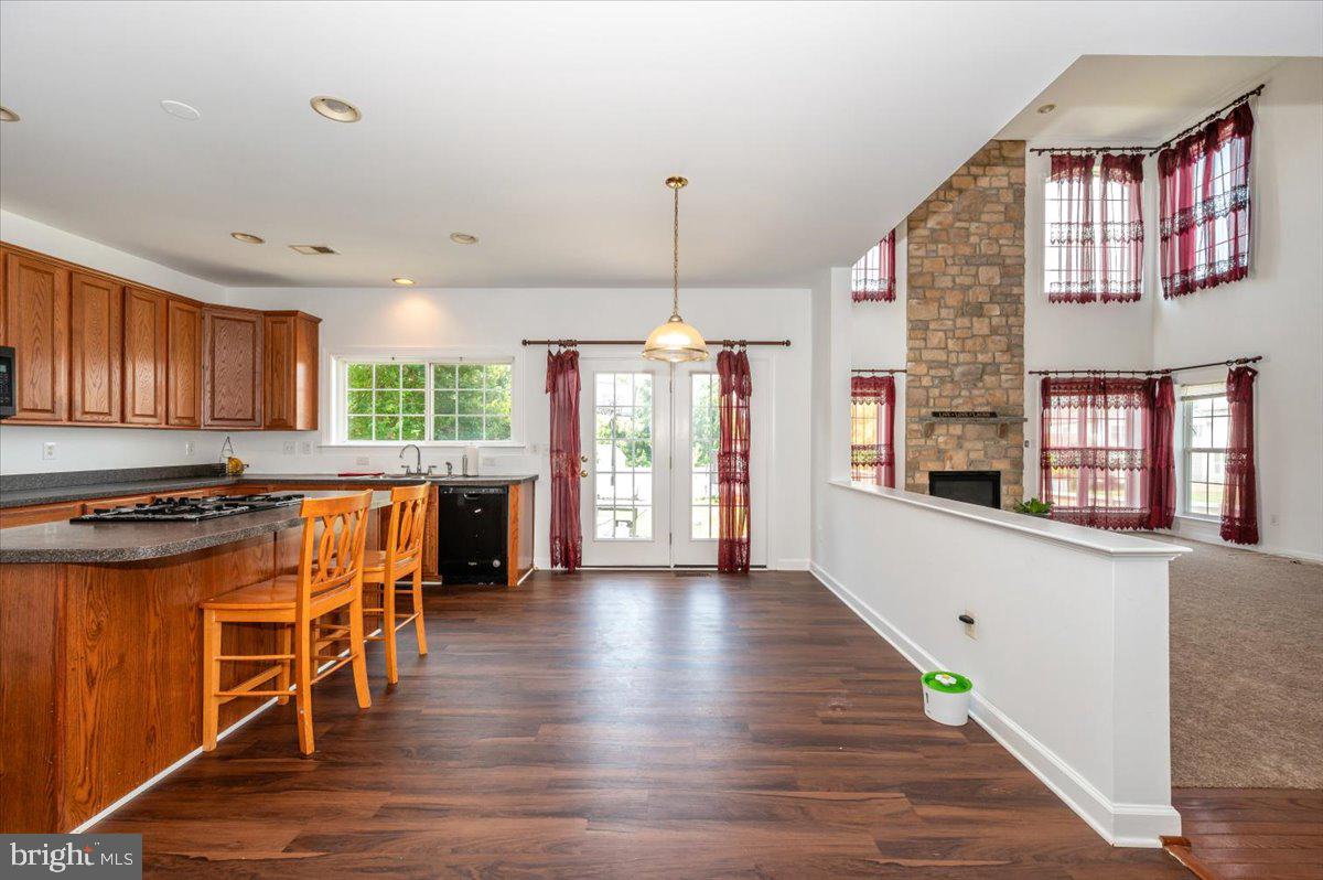 SUN MEADOW - Residential