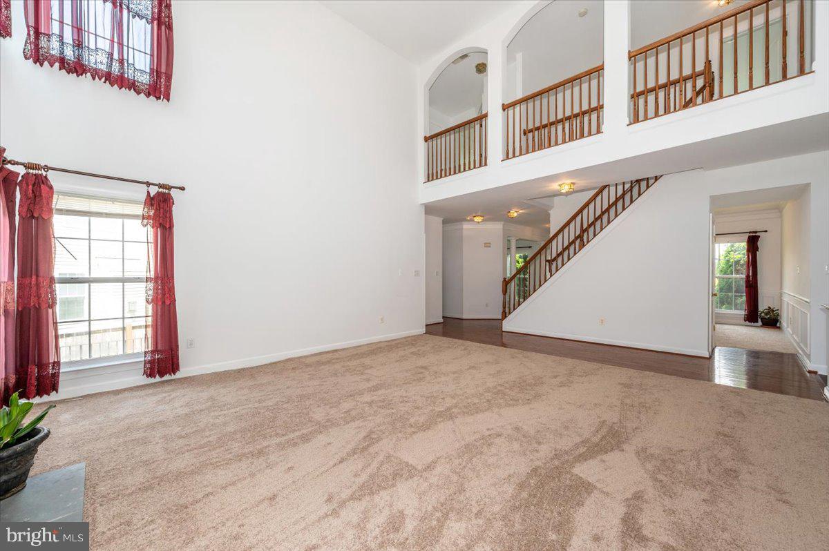 SUN MEADOW - Residential