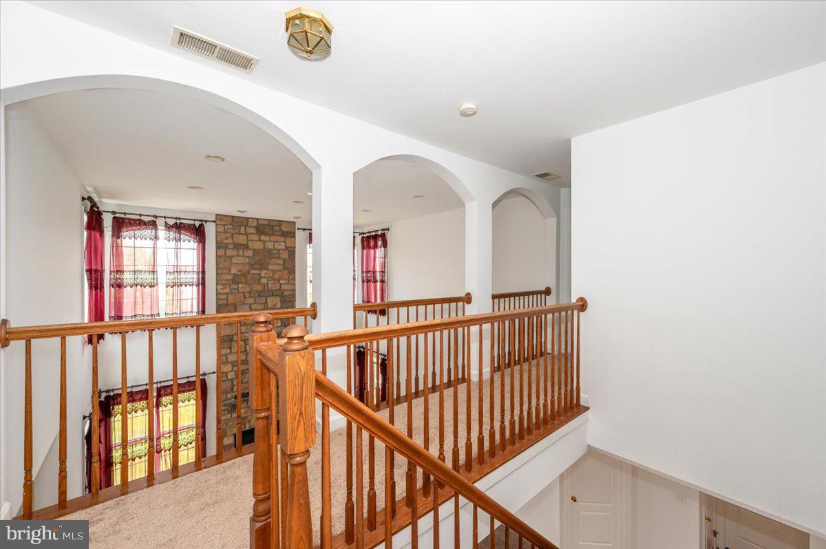 SUN MEADOW - Residential