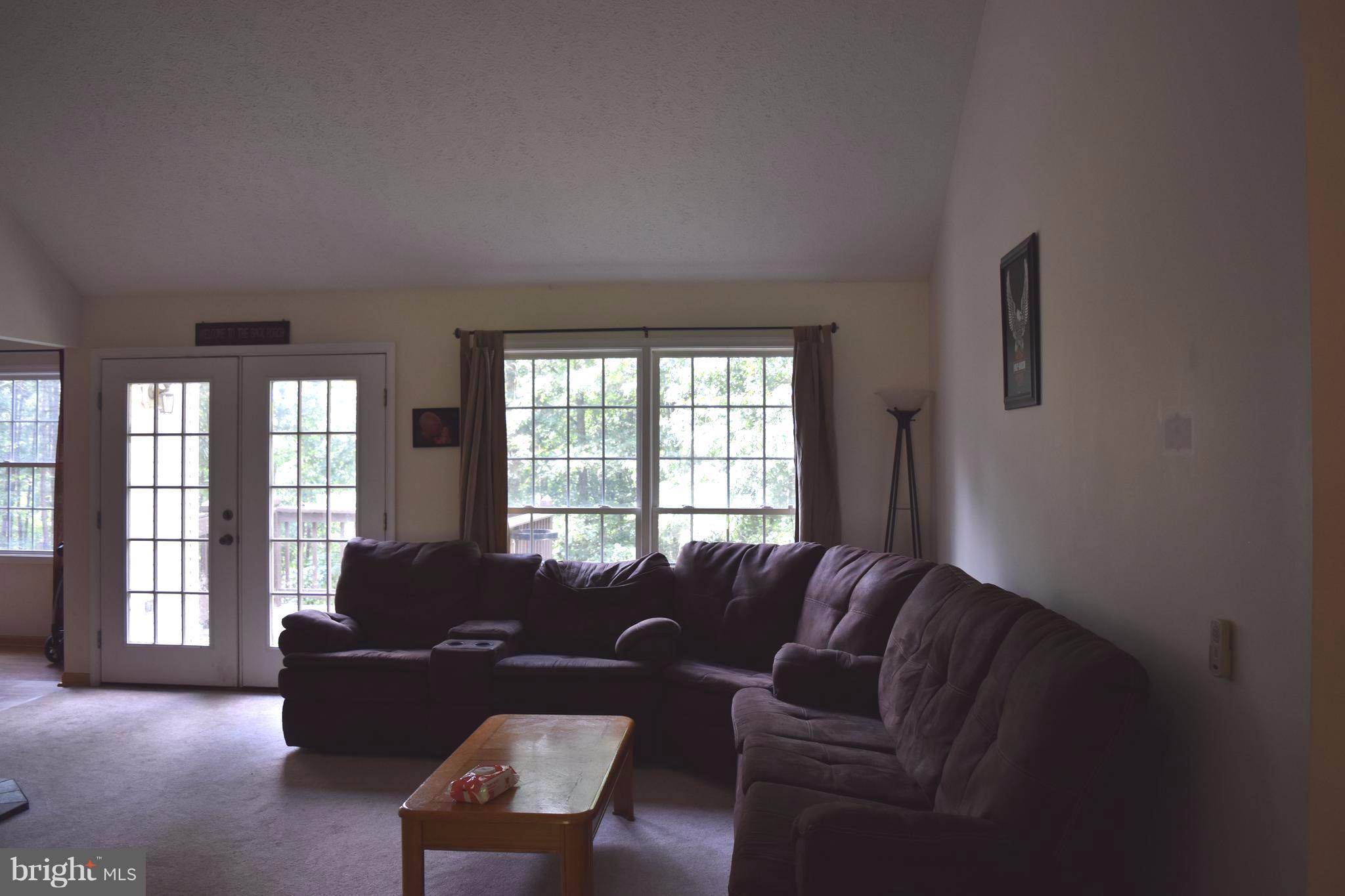 FOXCREST MANOR - Residential Lease