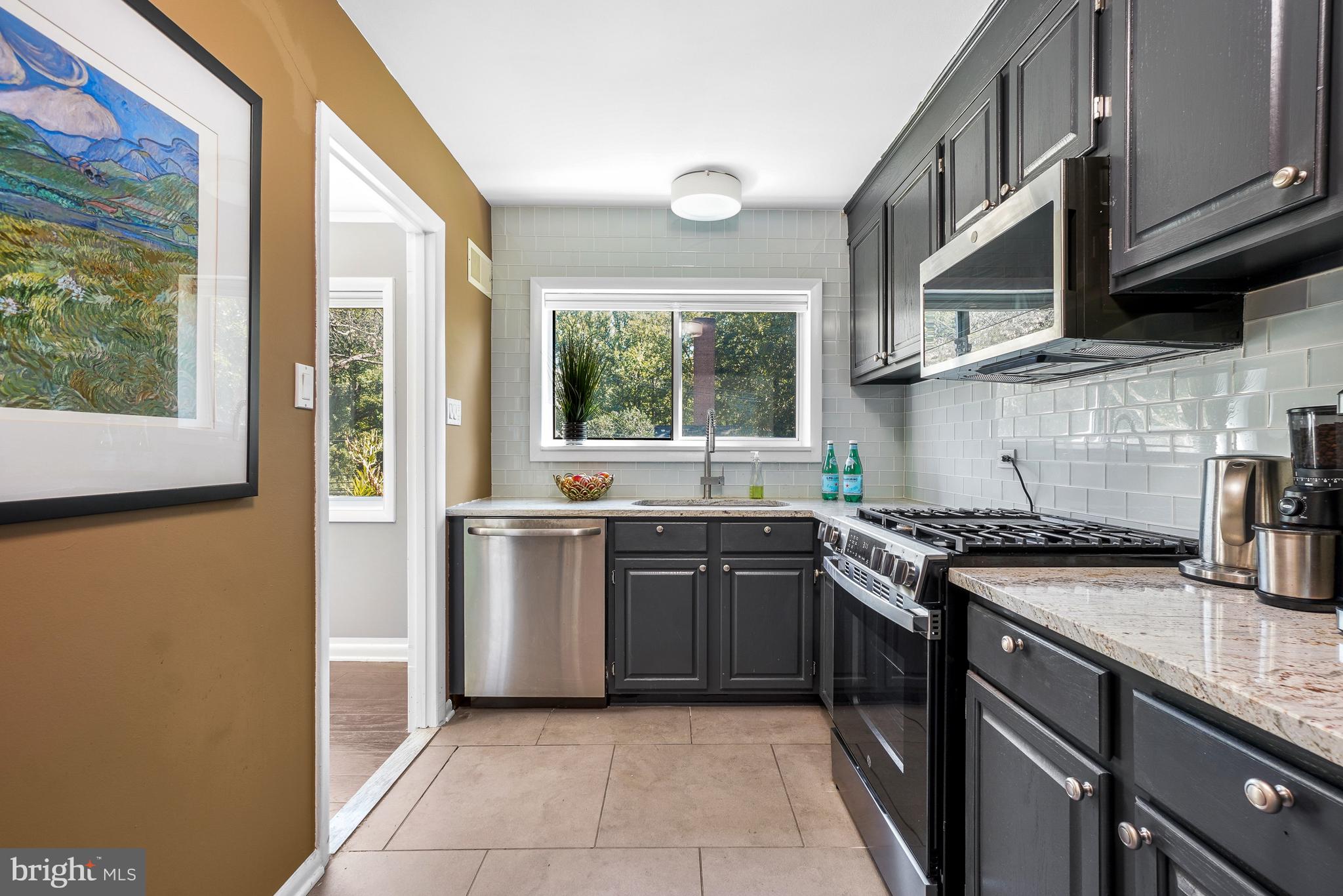 10638 WEYMOUTH STREET 204