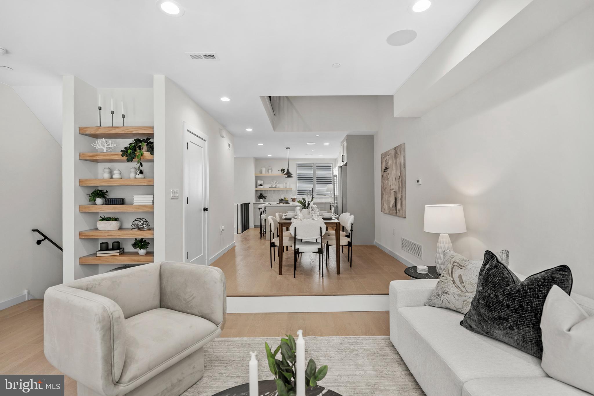 614 BRENNA WALK 27