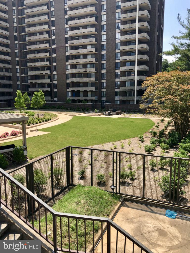 REGENCY AT MCLEAN - Residential